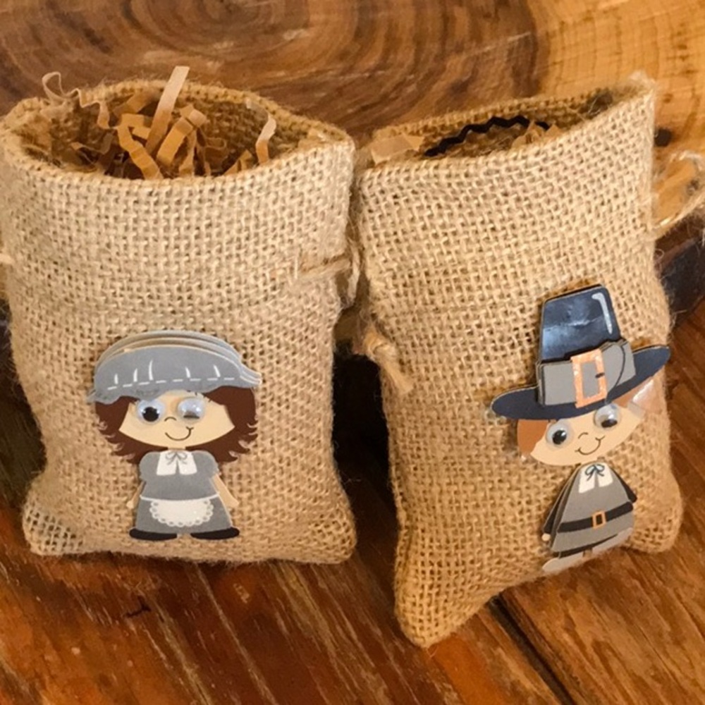 Bundle of 2 handmade Thanksgiving treat burlap bags,NWOT
